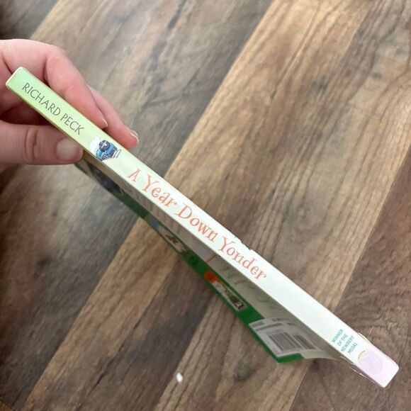 A Year Down Yonder by Richard Peck fair used condition - Picture 3 of 5